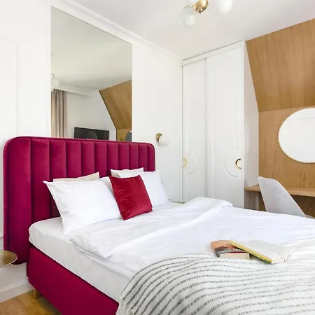 Apartman Mariacka & *